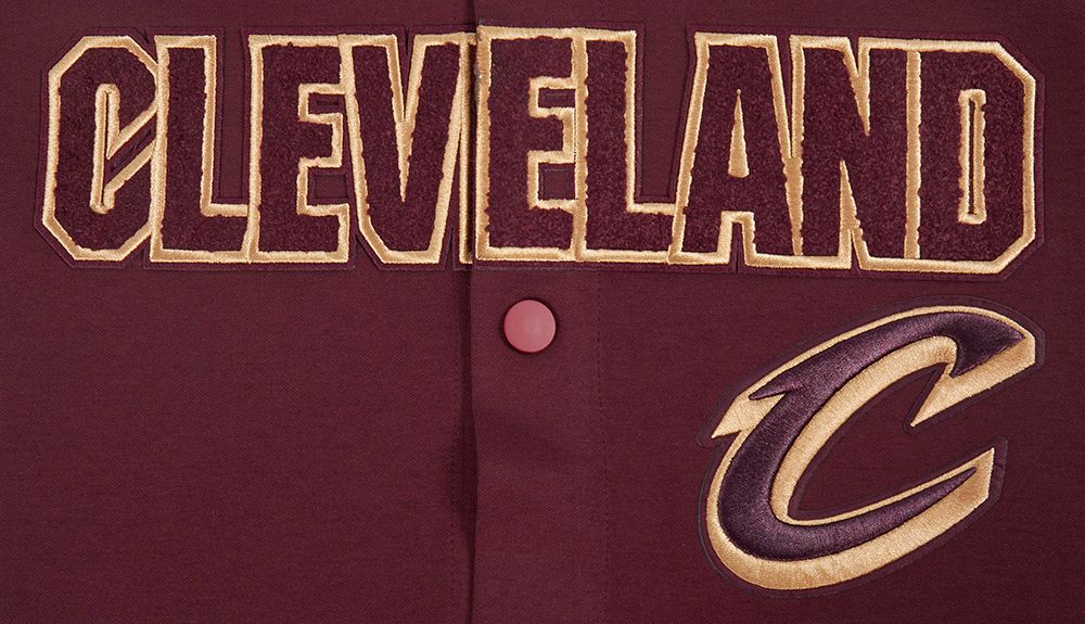 Pro Standard Men's Cleveland Cavaliers Red Classic Warm Up Jacket product image