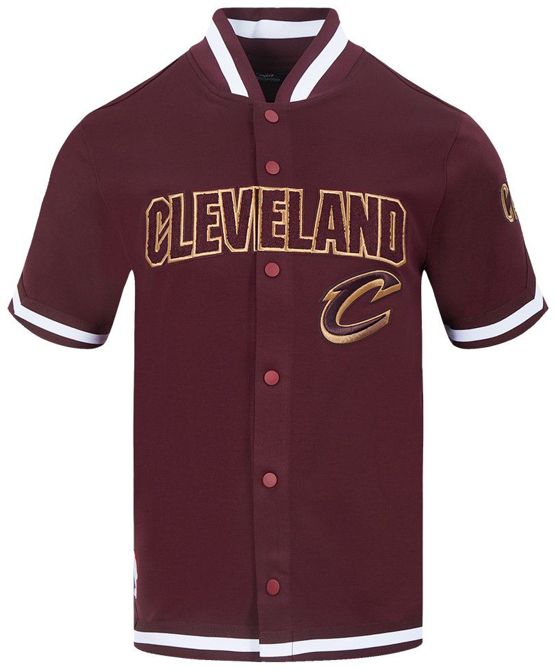 Pro Standard Men's Cleveland Cavaliers Red Classic Warm Up Jacket product image