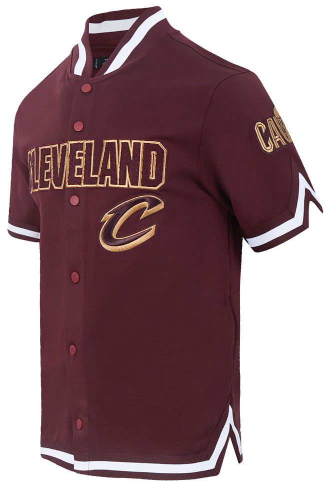 Pro Standard Men's Cleveland Cavaliers Red Classic Warm Up Jacket product image