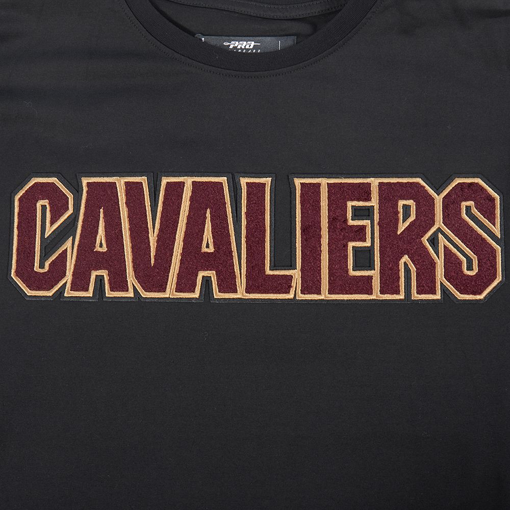 Pro Standard Men's Cleveland Cavaliers Black Classic Chenille T-Shirt product image