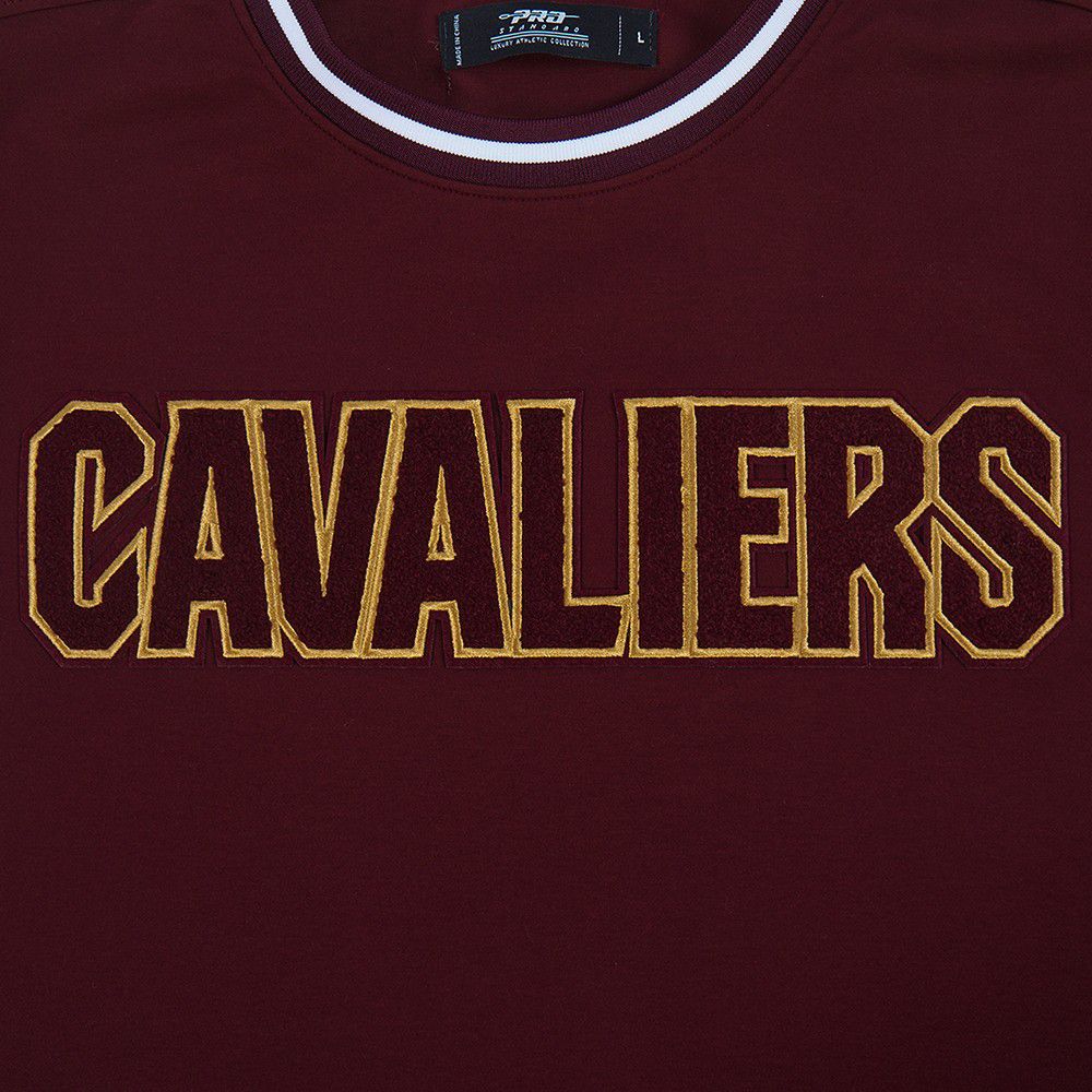Pro Standard Men's Cleveland Cavaliers Red Chenille T-Shirt product image