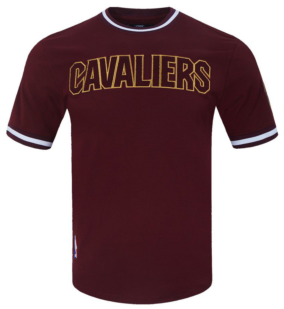 Pro Standard Men's Cleveland Cavaliers Red Chenille T-Shirt product image