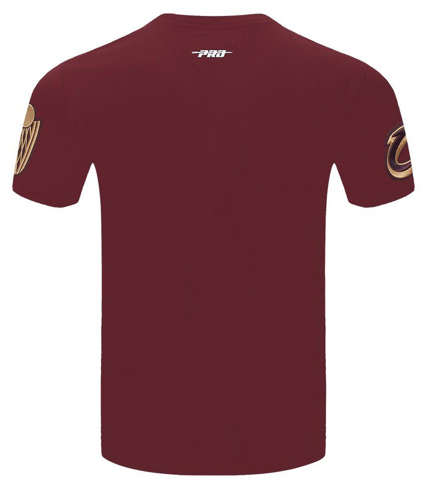 Pro Standard Men's Cleveland Cavaliers Red Classic Chenille T-Shirt product image