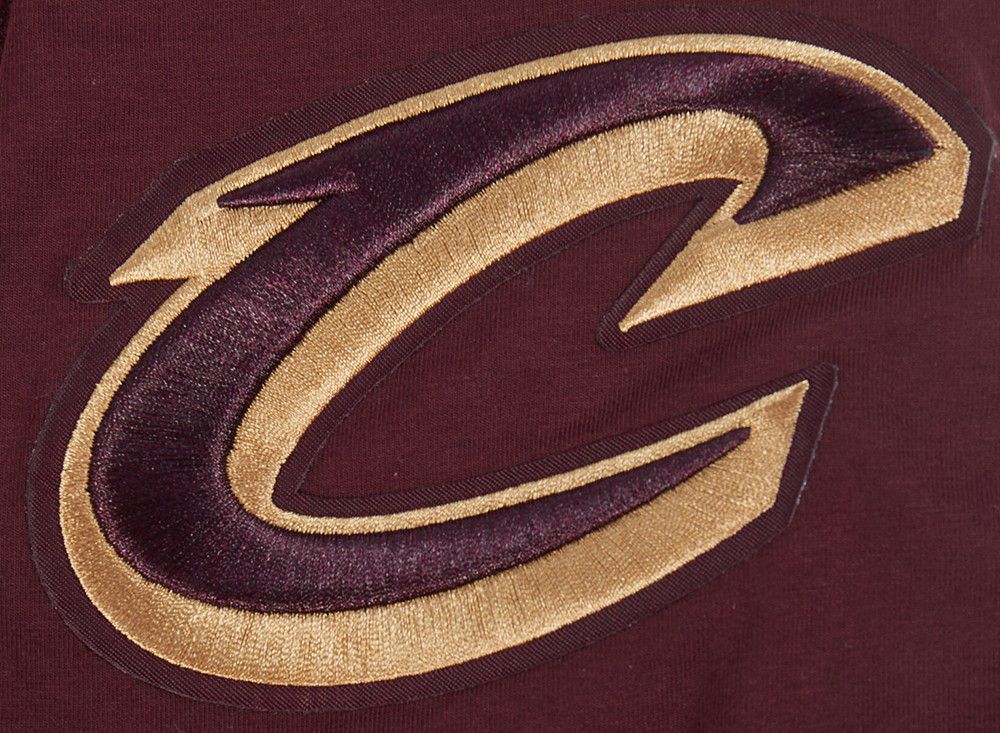 Pro Standard Men's Cleveland Cavaliers Red Classic Chenille T-Shirt product image