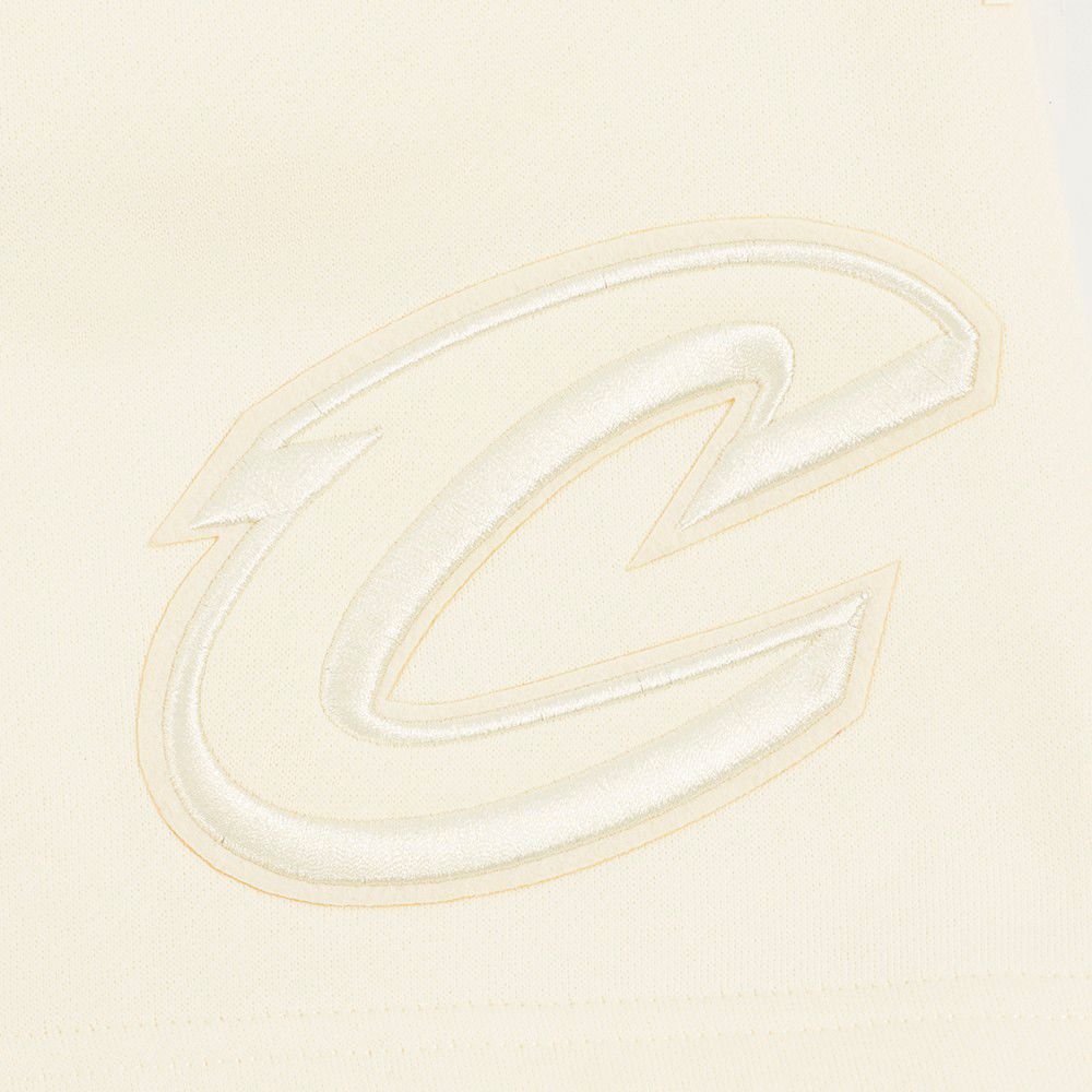 Pro Standard Men's Cleveland Cavaliers Off-White Neutral Fleece Shorts product image