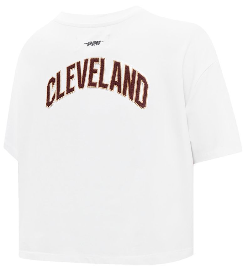 Pro Standard Women's Cleveland Cavaliers White Classic Boxy T-Shirt product image