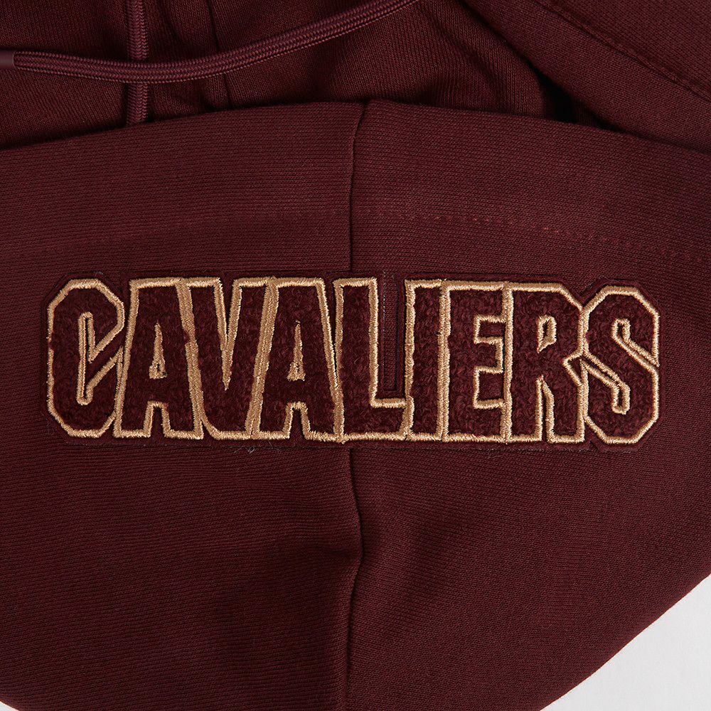 Pro Standard Women's Cleveland Cavaliers Red Classic Fleece Pullover Hoodie product image