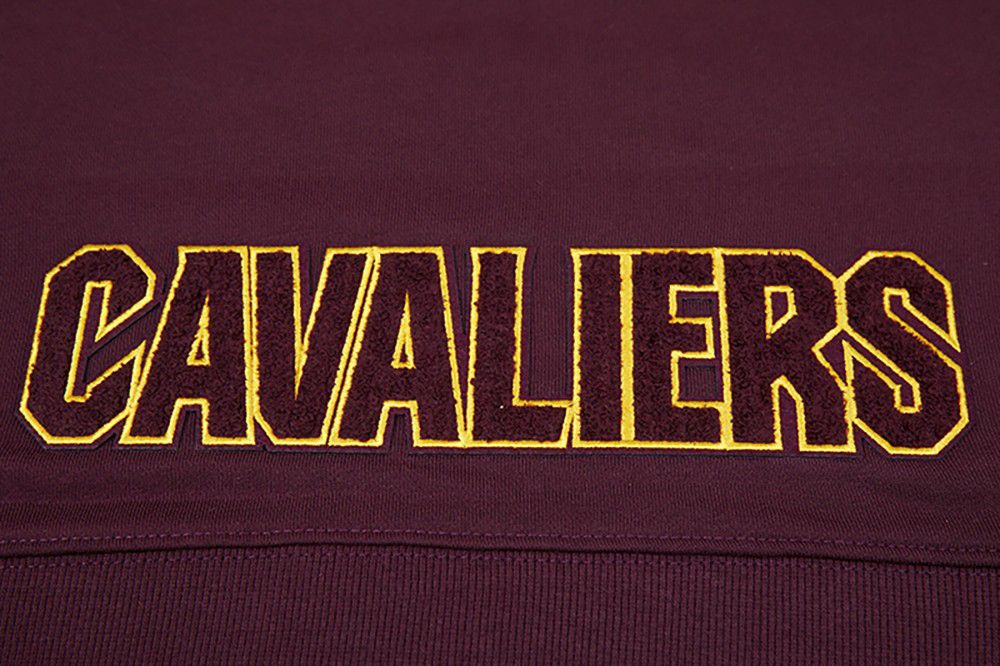 Pro Standard Women's Cleveland Cavaliers Red Classic Cropped Fleece Pullover Hoodie product image