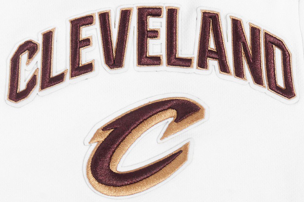 Pro Standard Women's Cleveland Cavaliers White Classic Fleece Shorts product image