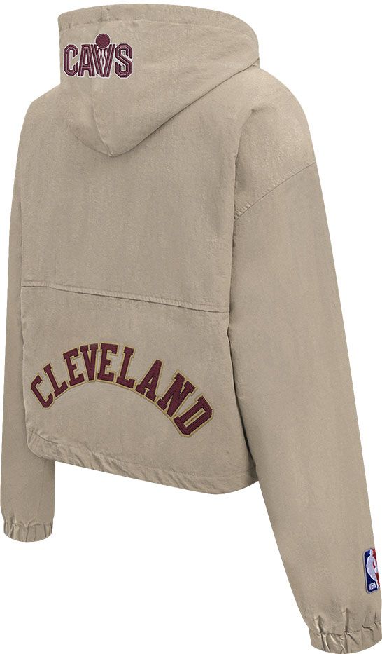 Pro Standard Women's Cleveland Cavaliers Woven Half Zip Jacket