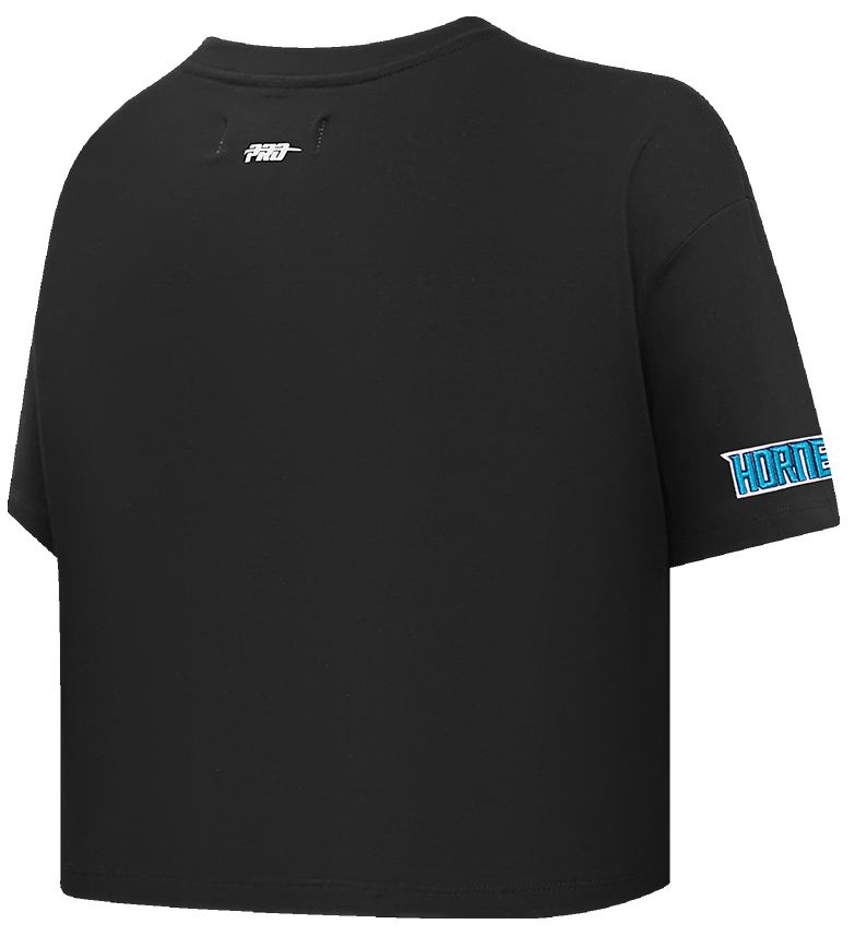 Pro Standard Women's Charlotte Hornets Black Script Tail Boxy Cropped T-Shirt product image