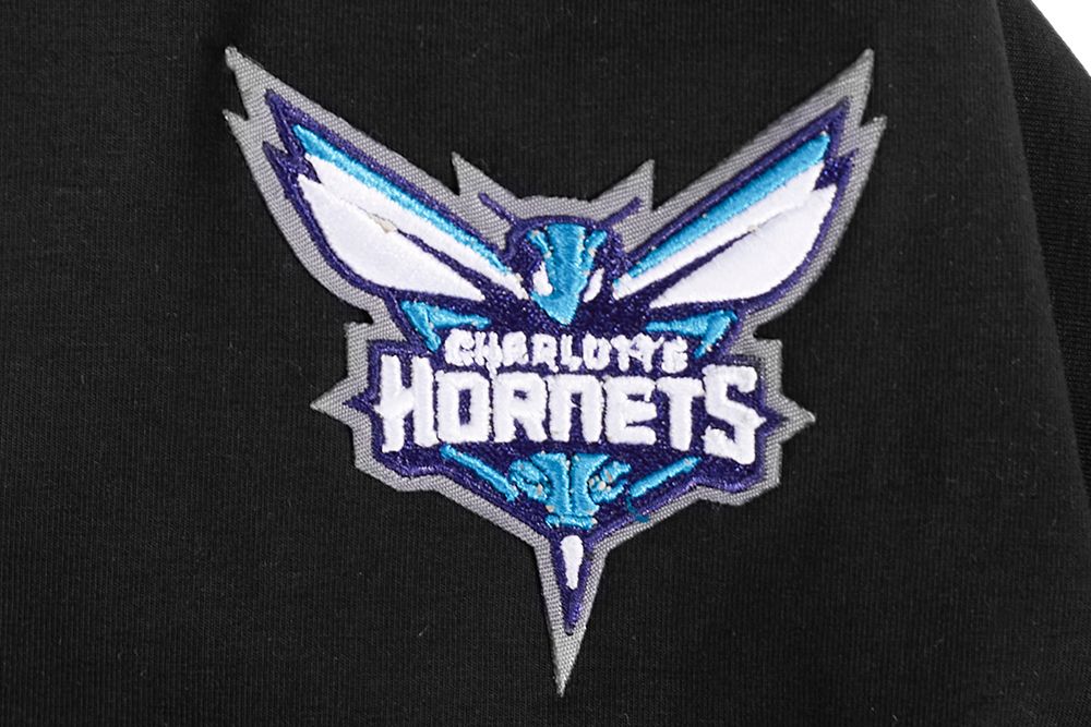 Pro Standard Women's Charlotte Hornets Black Script Tail Boxy Cropped T-Shirt product image