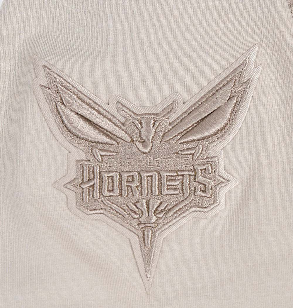 Pro Standard Women's Charlotte Hornets Boxy T-Shirt product image