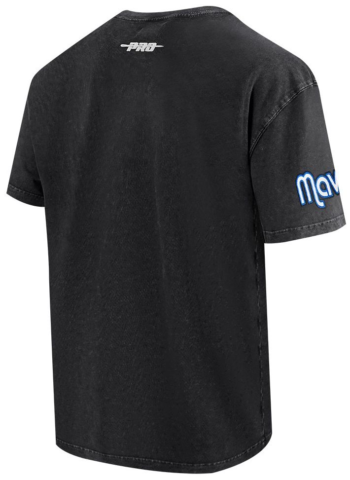 Pro Standard Men's Dallas Mavericks Black Fire And Roses Washed T-Shirt product image