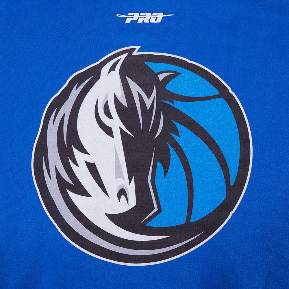 Pro Standard Men's Dallas Mavericks Blue Living Large Hoodie product image