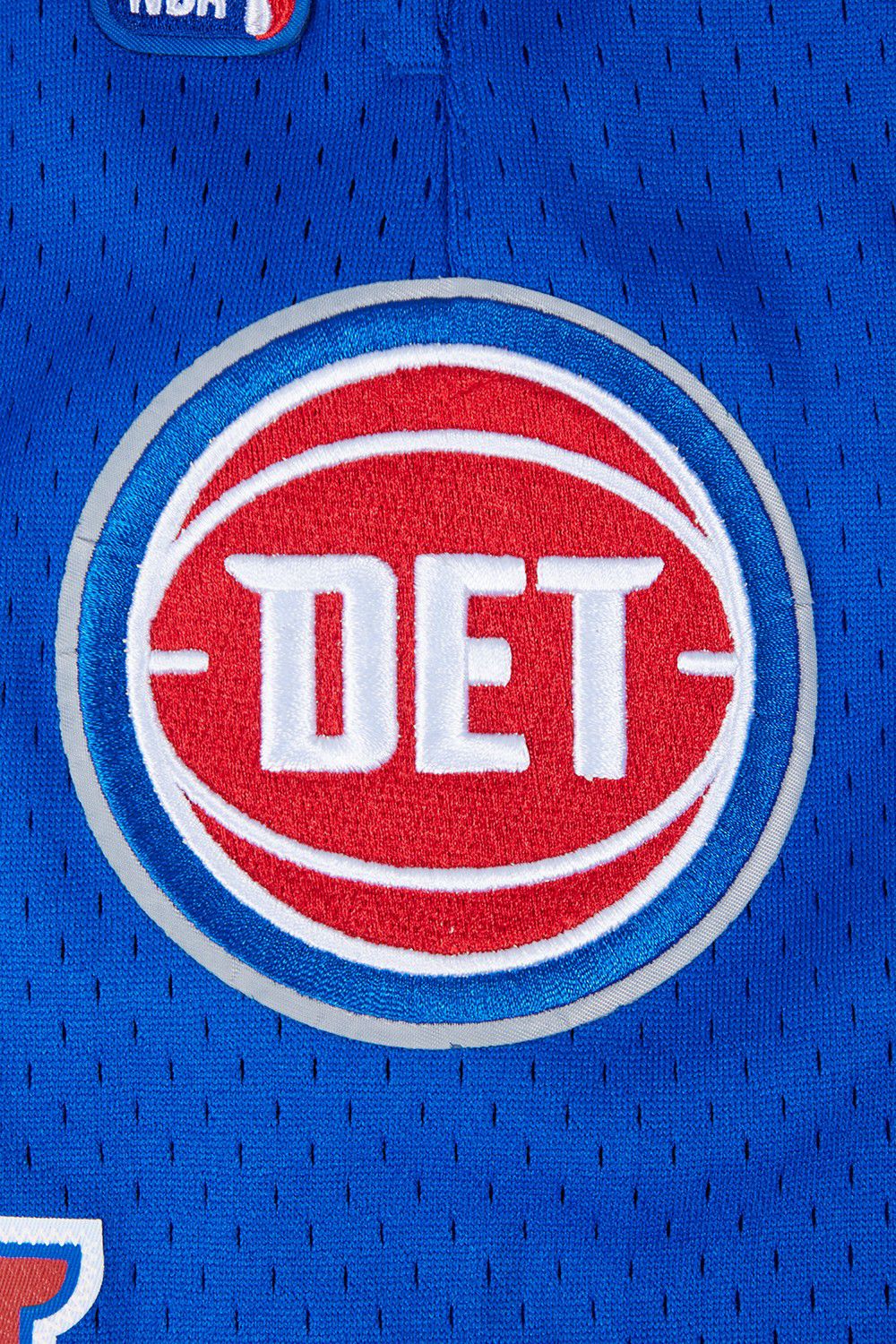 Pro Standard Men's Detroit Pistons Blue Classic Mesh Shorts product image