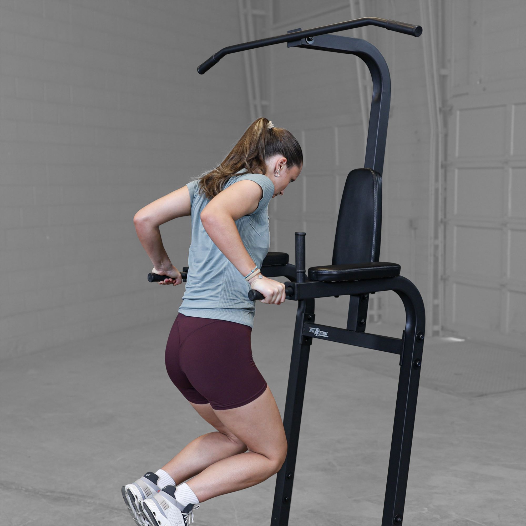 Best Fitness BFVK10 Vertical Knee Raise product image