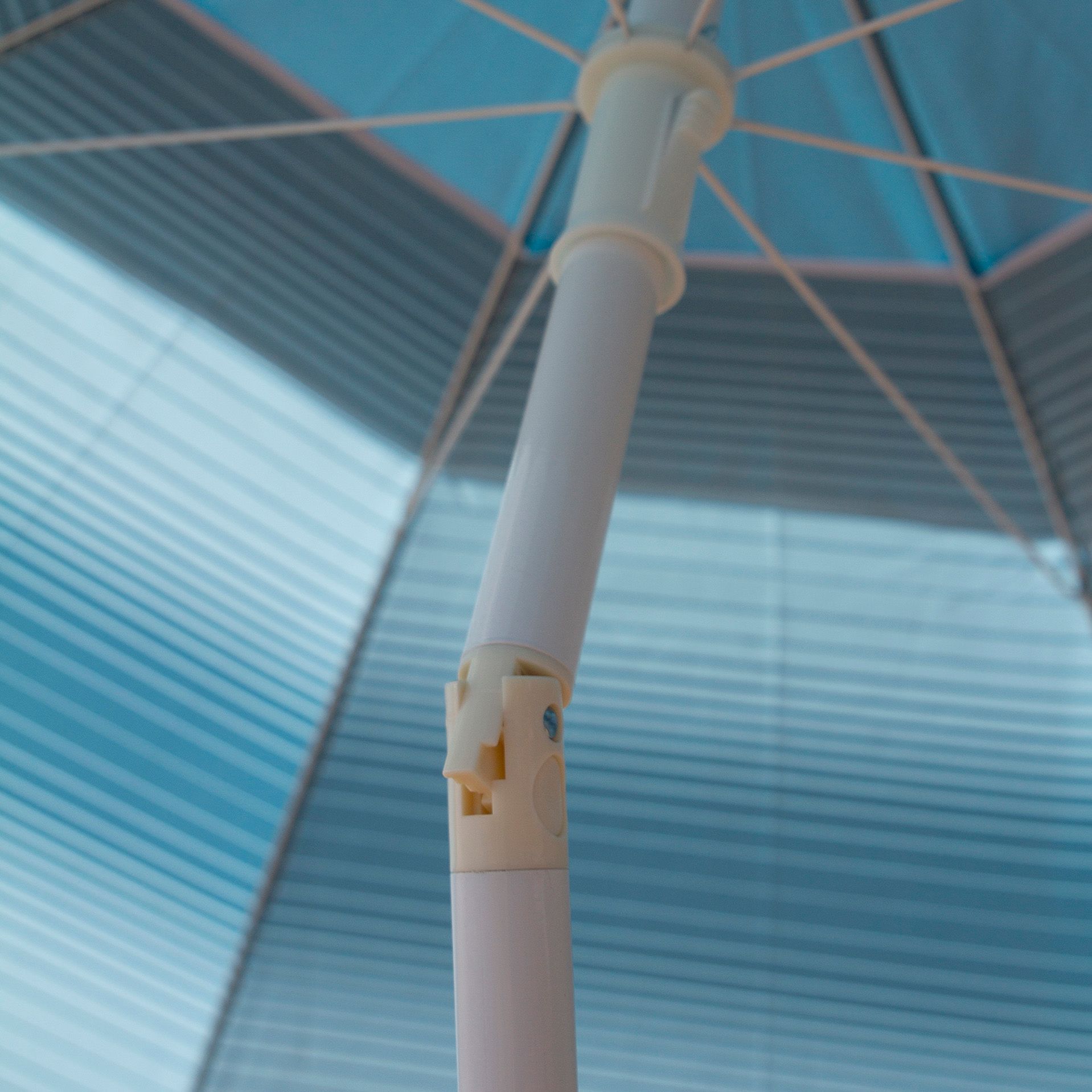 Body Glove 7' Beach Umbrella product image