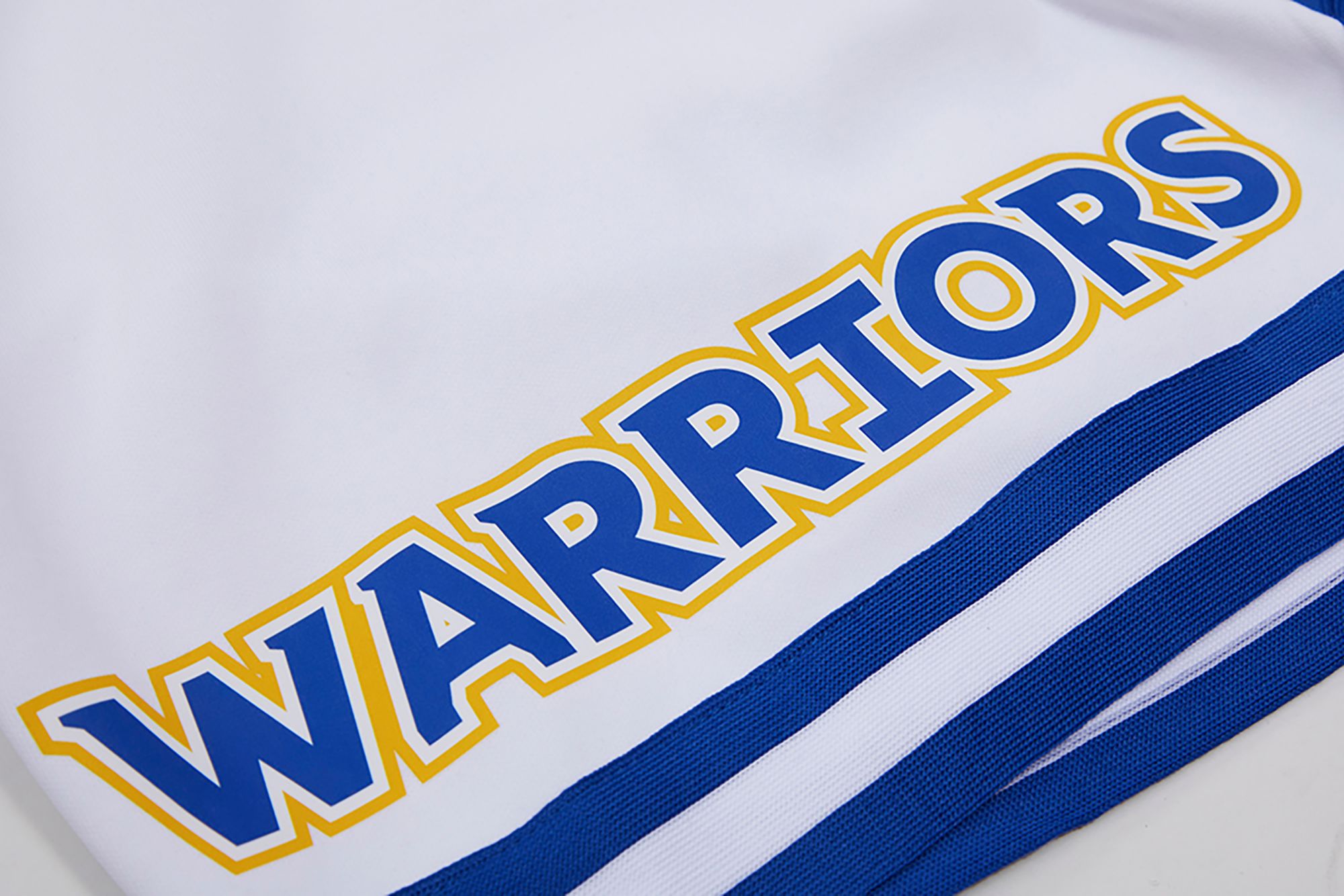 Pro Standard Men's Golden State Warriors Chenille Shorts