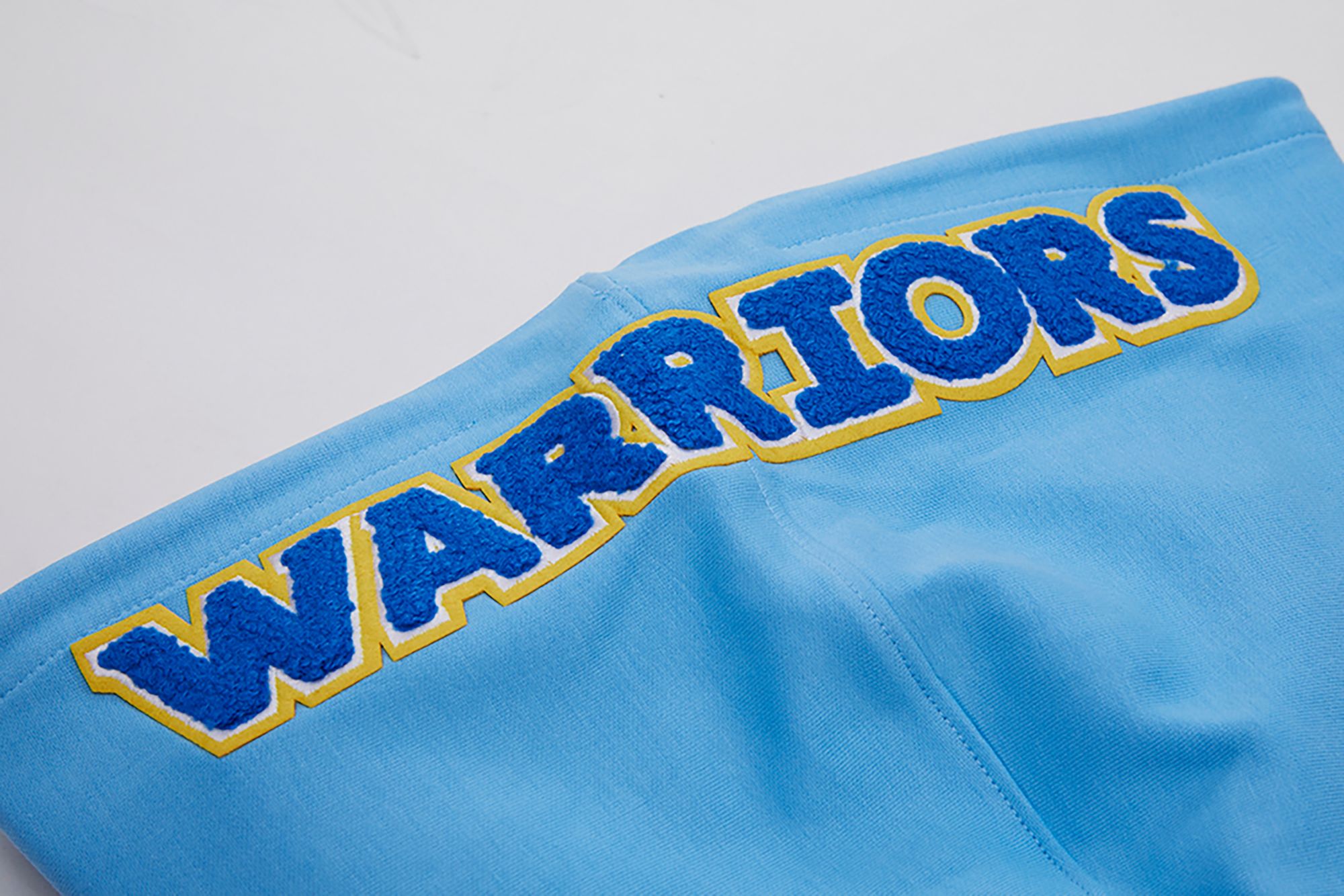 Pro Standard Men's Golden State Warriors Blue Chenille Pullover Hoodie product image