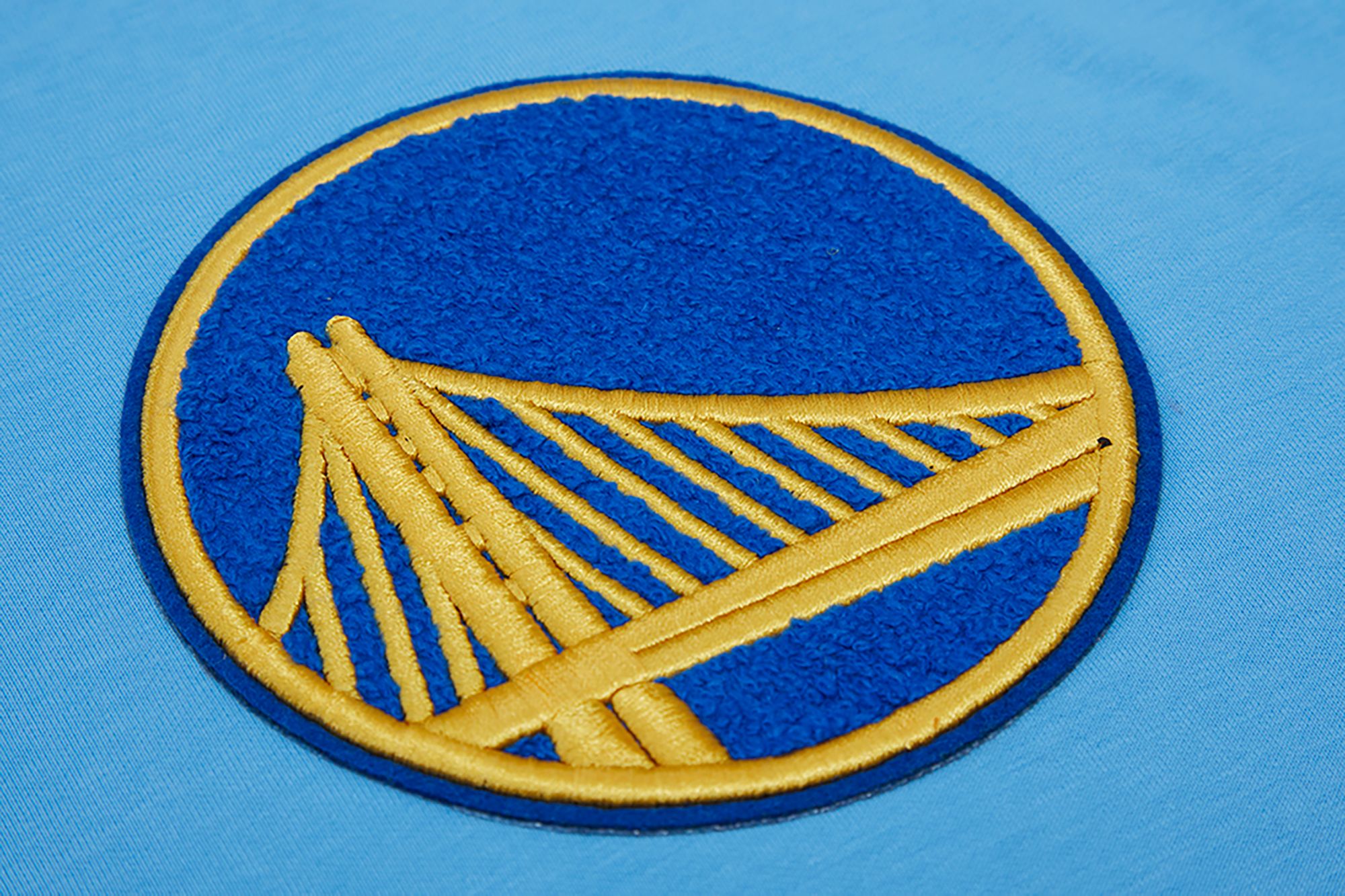 Pro Standard Men's Golden State Warriors Blue Chenille Pullover Hoodie product image