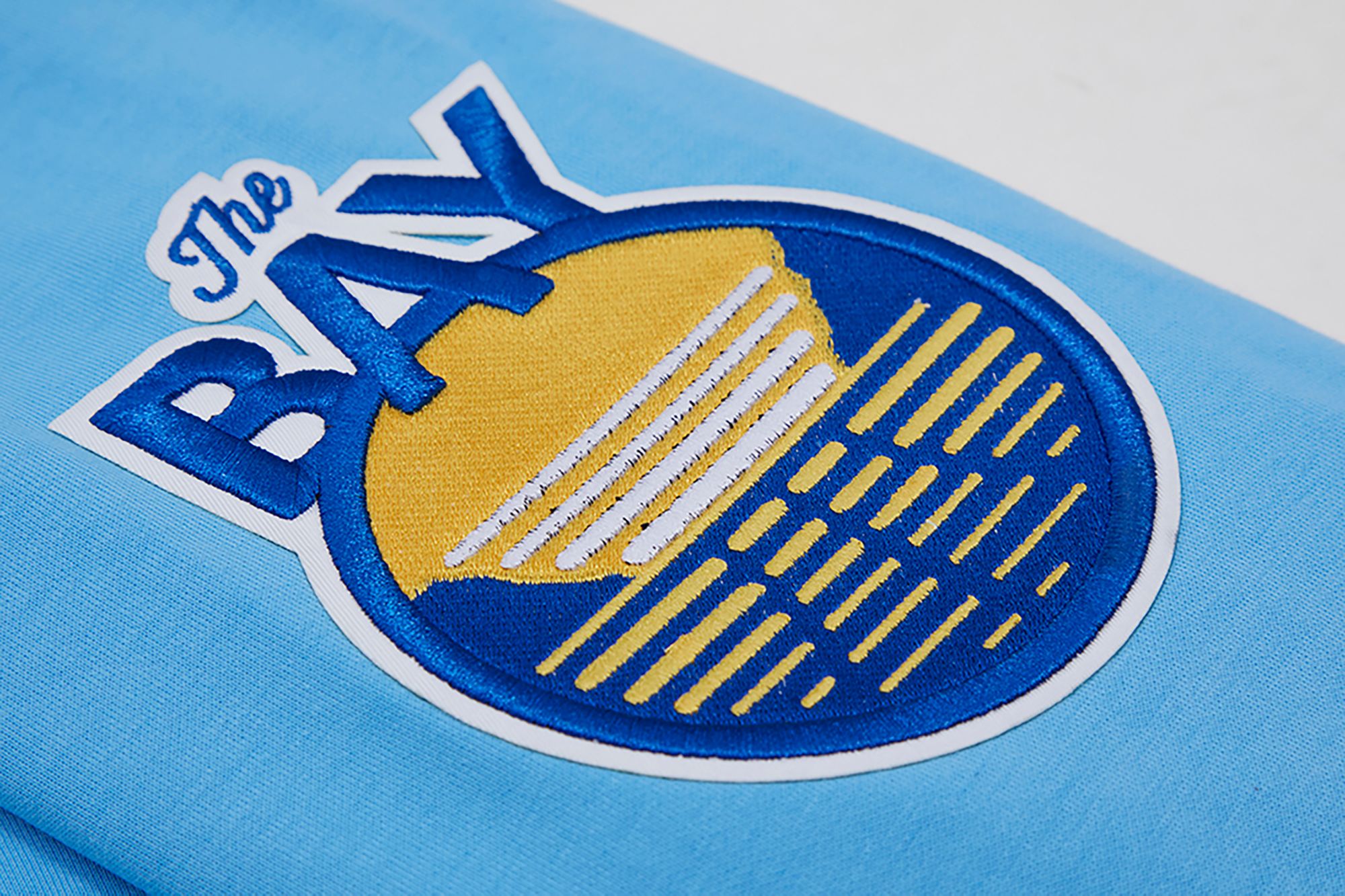 Pro Standard Men's Golden State Warriors Blue Chenille Pullover Hoodie product image