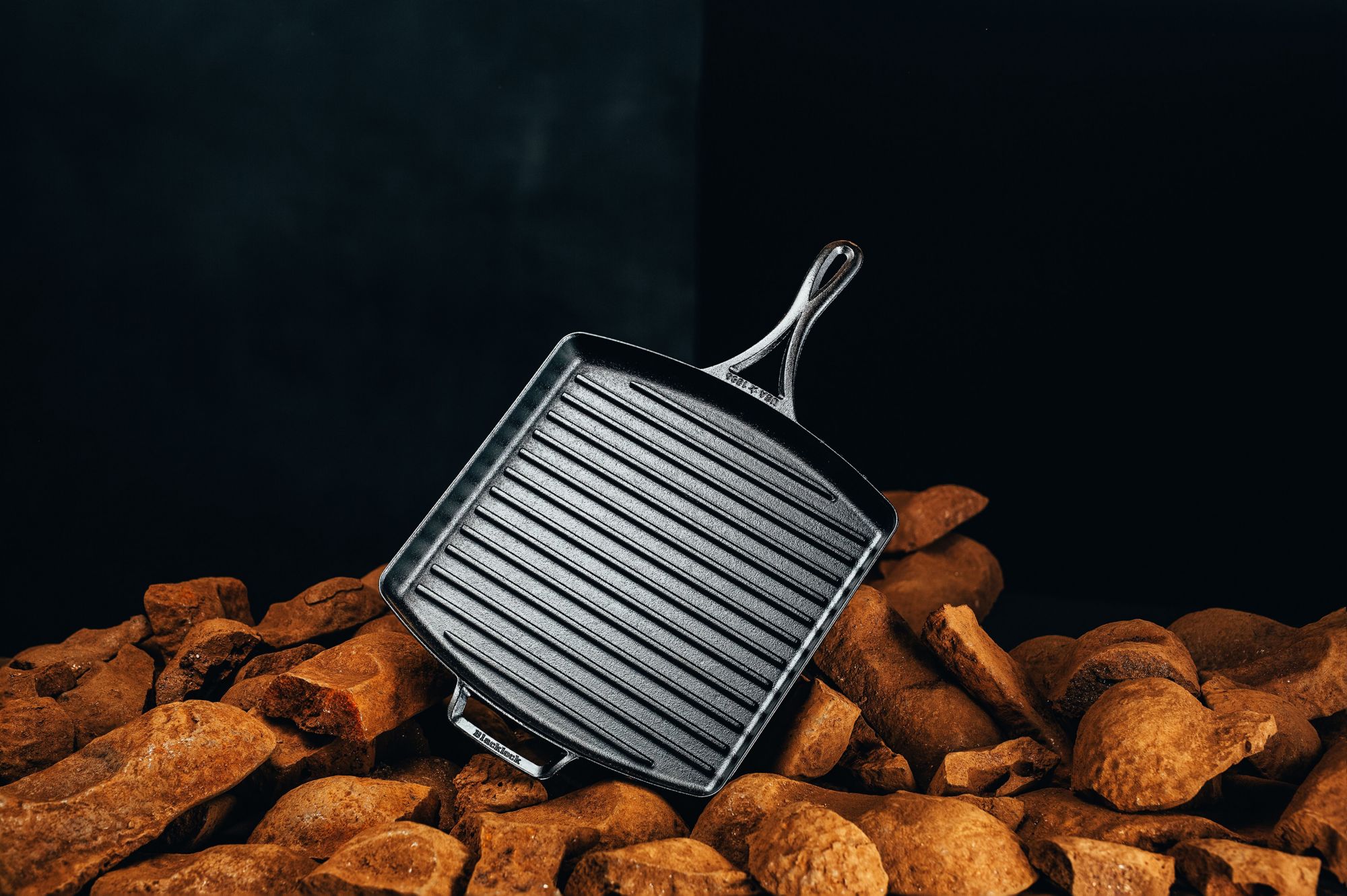 Lodge Blacklock Triple Seasoned 12" Square Grill Pan product image