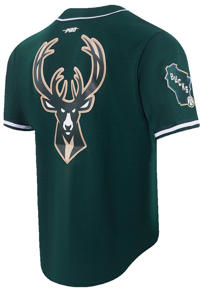 Pro Standard Men's Milwaukee Bucks Green Classic Mesh Button Down Shirt product image