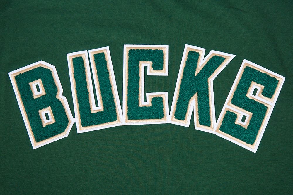 Pro Standard Men's Milwaukee Bucks Green Classic Chenille T-Shirt product image