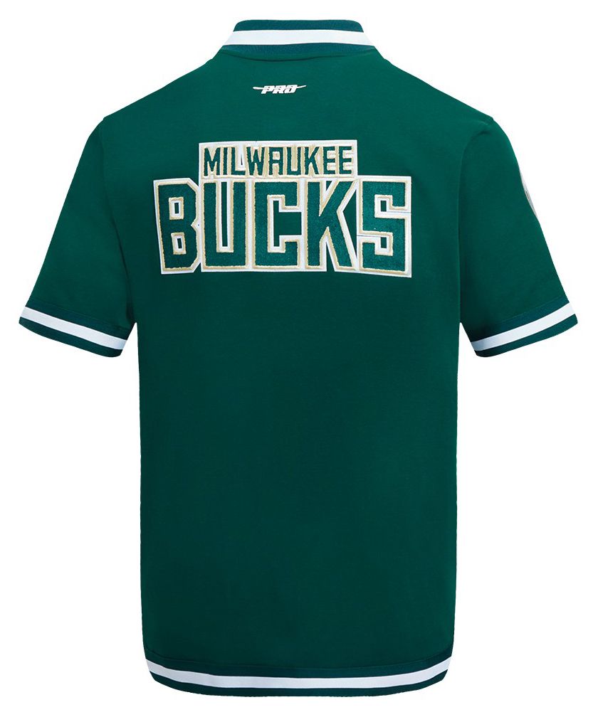 Pro Standard Men's Milwaukee Bucks Green Classic Warm Up Jacket product image
