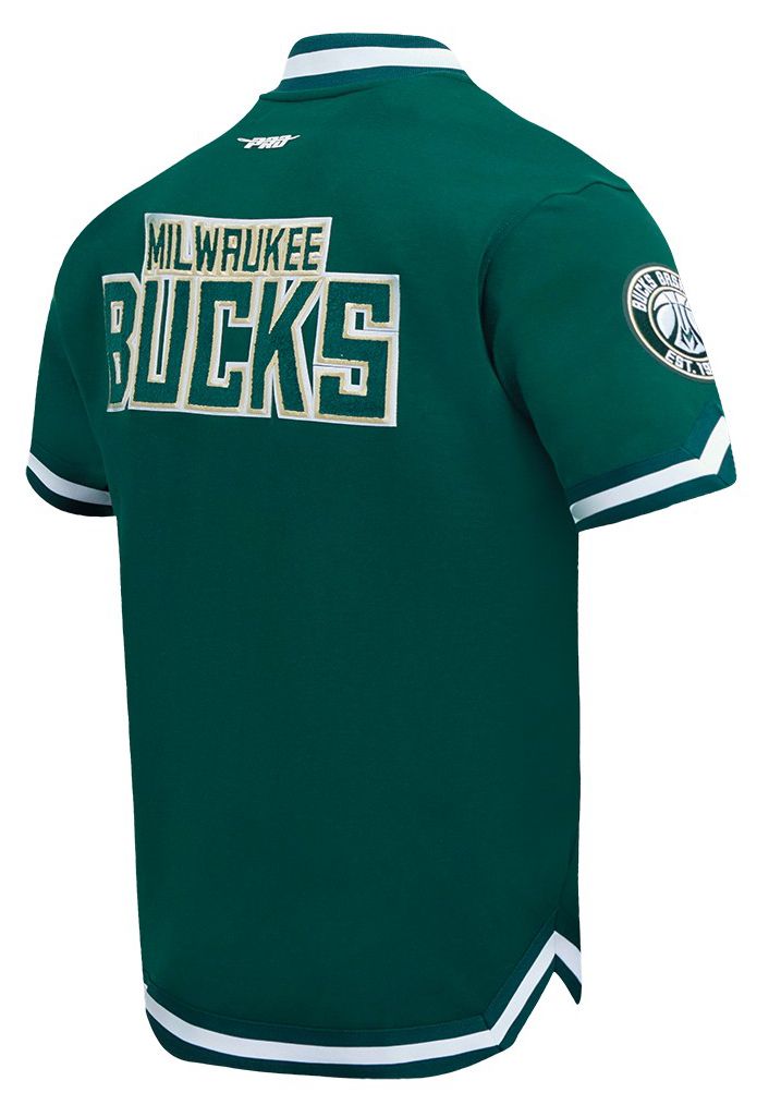 Pro Standard Men's Milwaukee Bucks Green Classic Warm Up Jacket product image