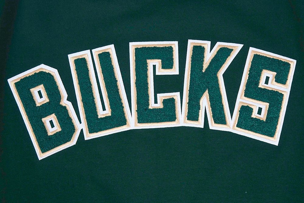 Pro Standard Men's Milwaukee Bucks Green Classic Chenille T-Shirt product image