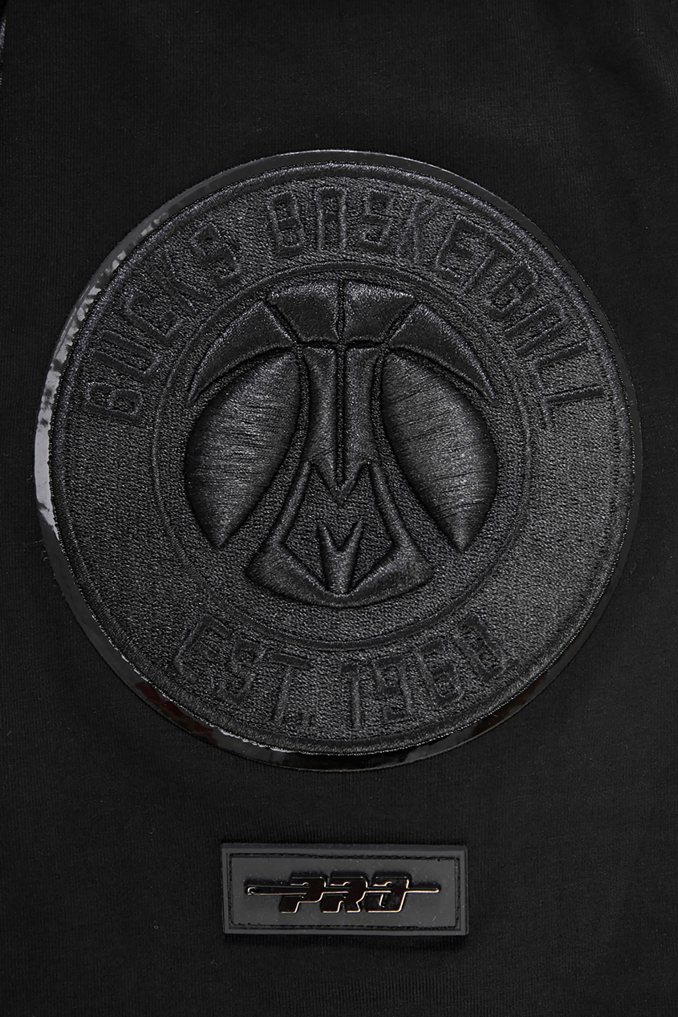 Pro Standard Men's Milwaukee Bucks Black Logo Pro Team T-Shirt product image