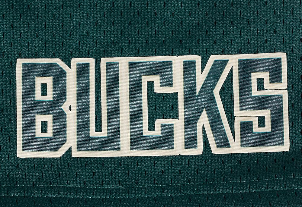 Pro Standard Men's Milwaukee Bucks Green Classic Mesh Shorts product image