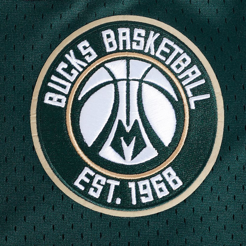 Pro Standard Men's Milwaukee Bucks Green Classic Mesh Shorts product image