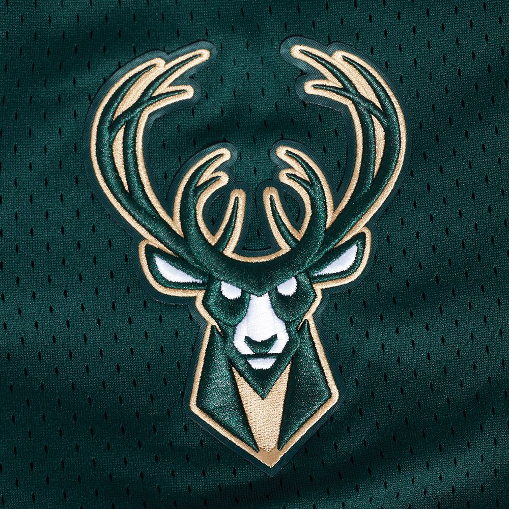 Pro Standard Men's Milwaukee Bucks Green Classic Mesh Shorts product image
