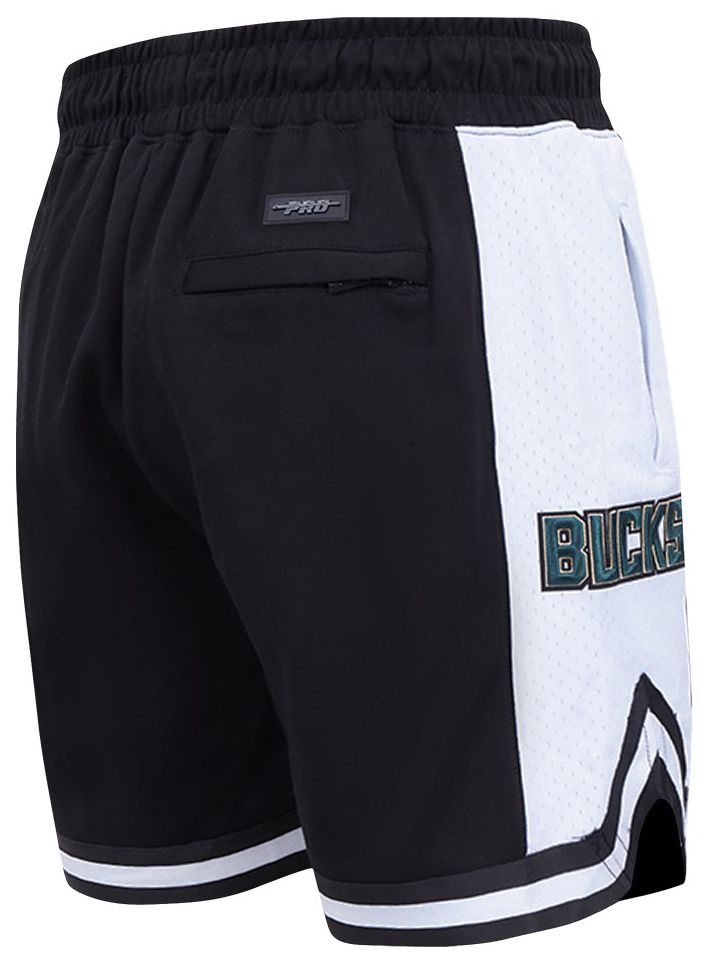 Pro Standard Men's Milwaukee Bucks Black Script Tail Fleece Shorts product image