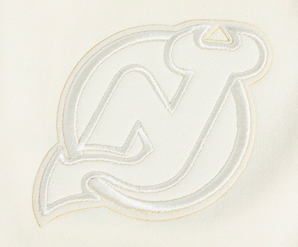 Pro Standard Men's Milwaukee Bucks Off White Neutral Fleece Shorts product image