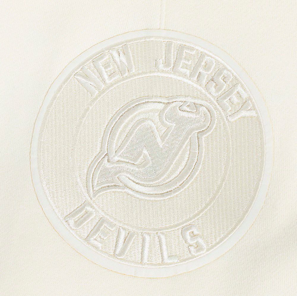 Pro Standard Men's Milwaukee Bucks Off White Neutral Fleece Shorts product image