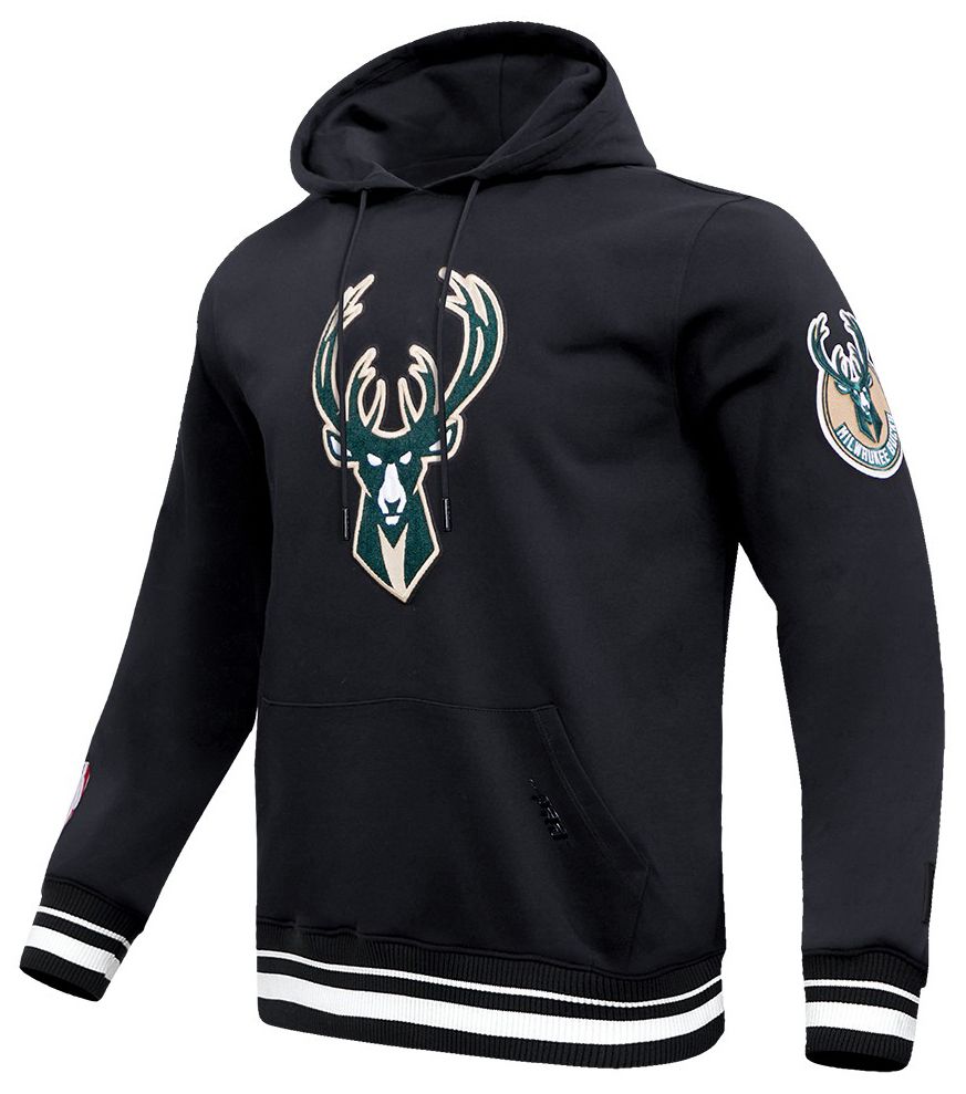 Pro Standard Men's Milwaukee Bucks Black Classic Fleece Hoodie product image