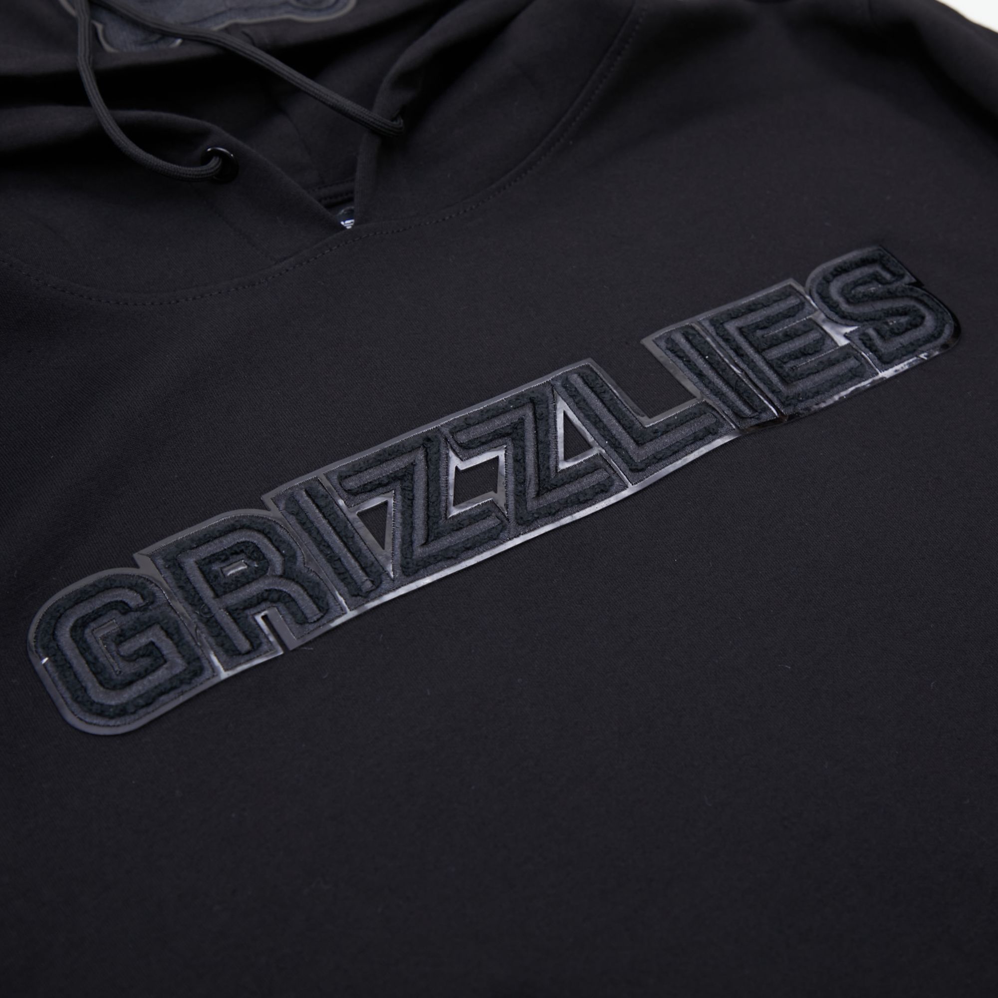 Pro Standard Men's Memphis Grizzlies Black Triple Black Hoodie product image