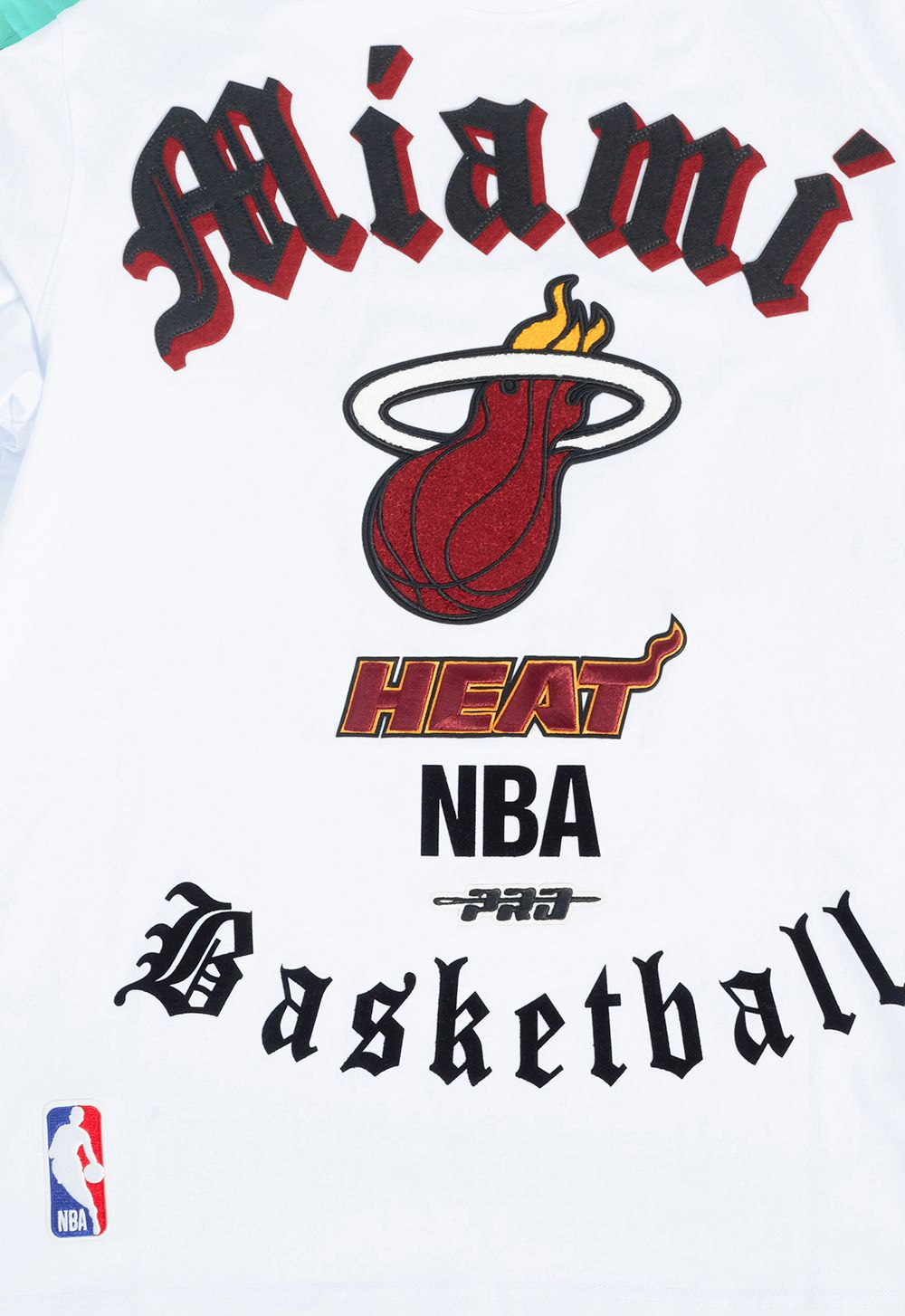 Pro Standard Men's Miami Heat White Old English Short Sleeve T-Shirt product image
