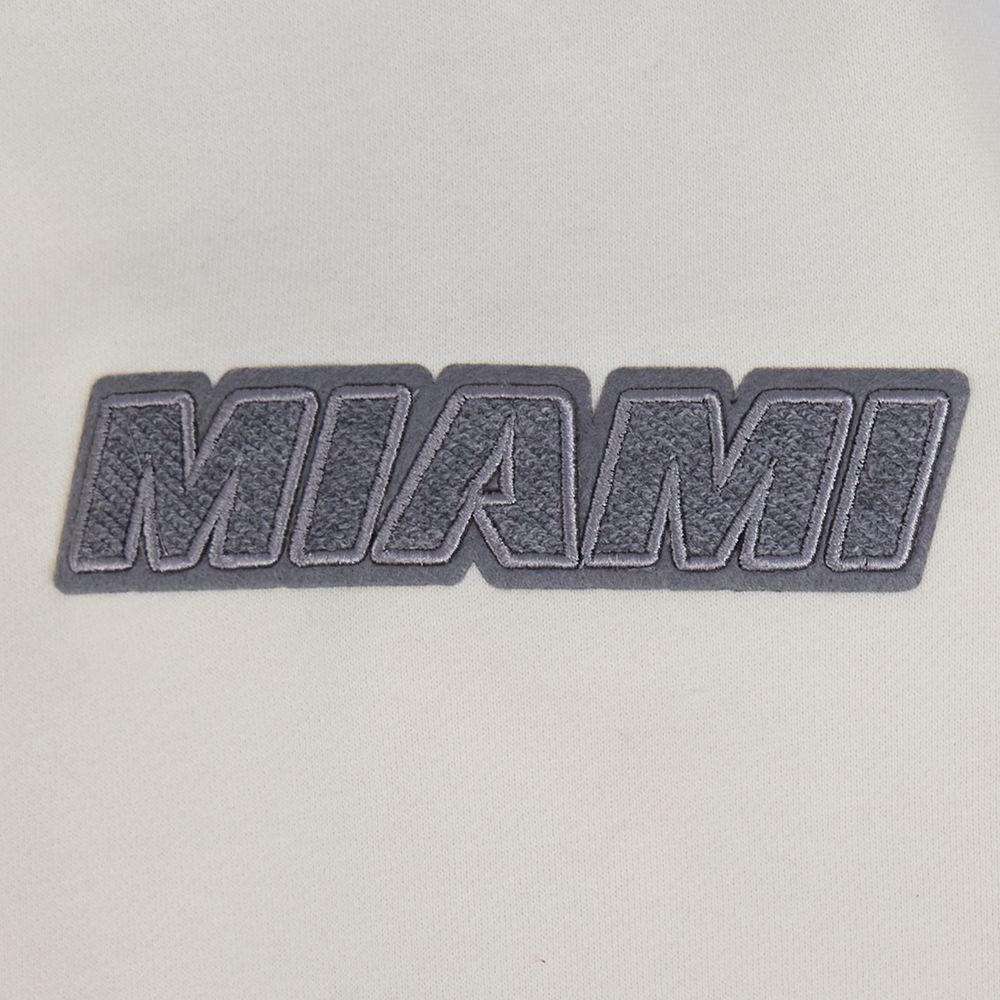 Pro Standard Men's Miami Heat Black Reverse French Terry Pullover Hoodie product image