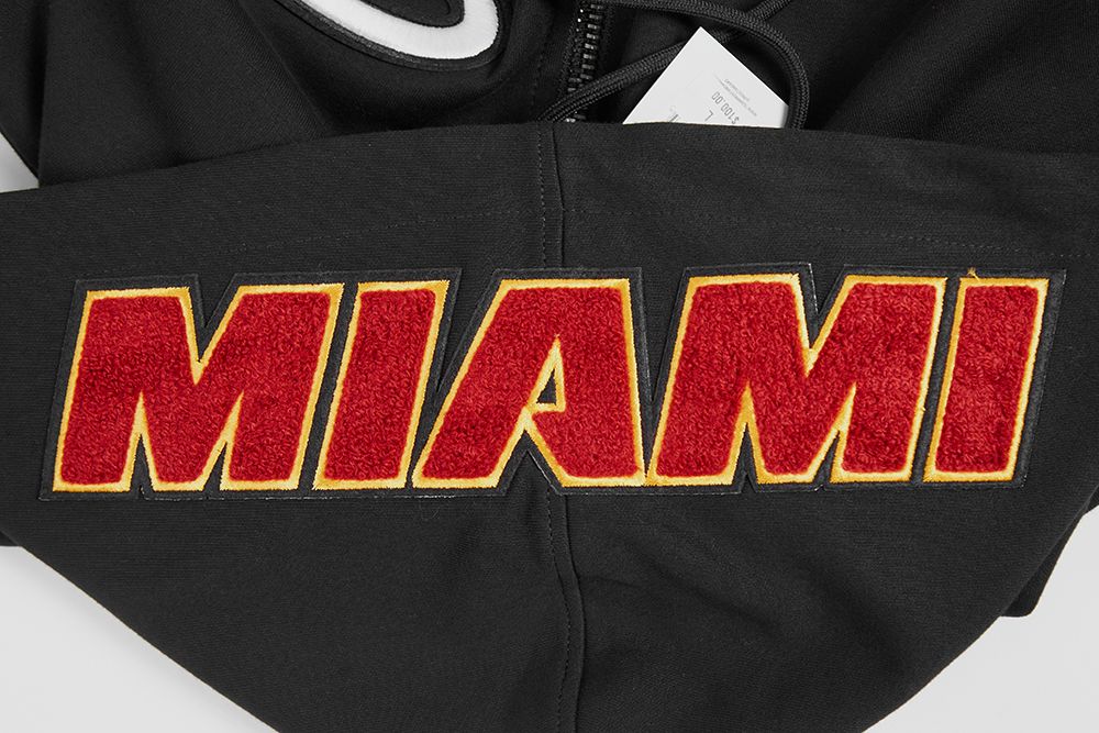 Pro Standard Men's Miami Heat Black Classic Chenille Full Zip Hoodie product image