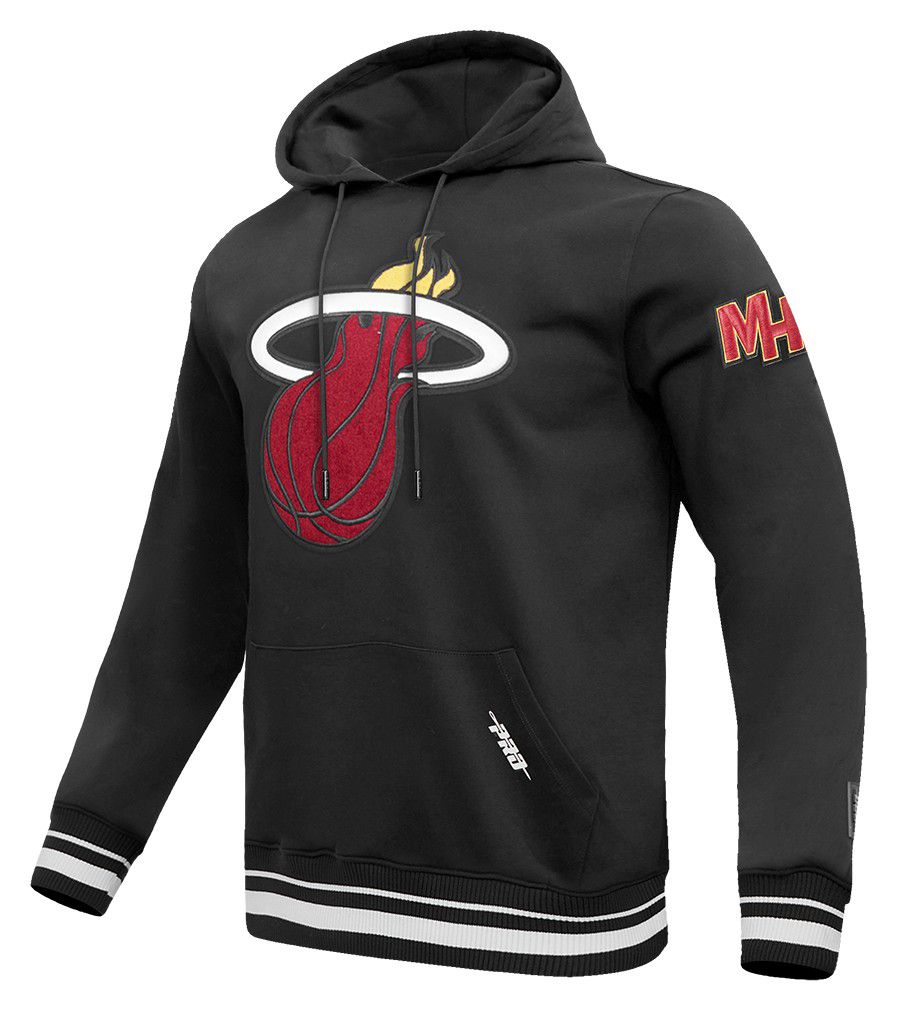 Pro Standard Men's Miami Heat Black Classic Fleece Pullover Hoodie product image