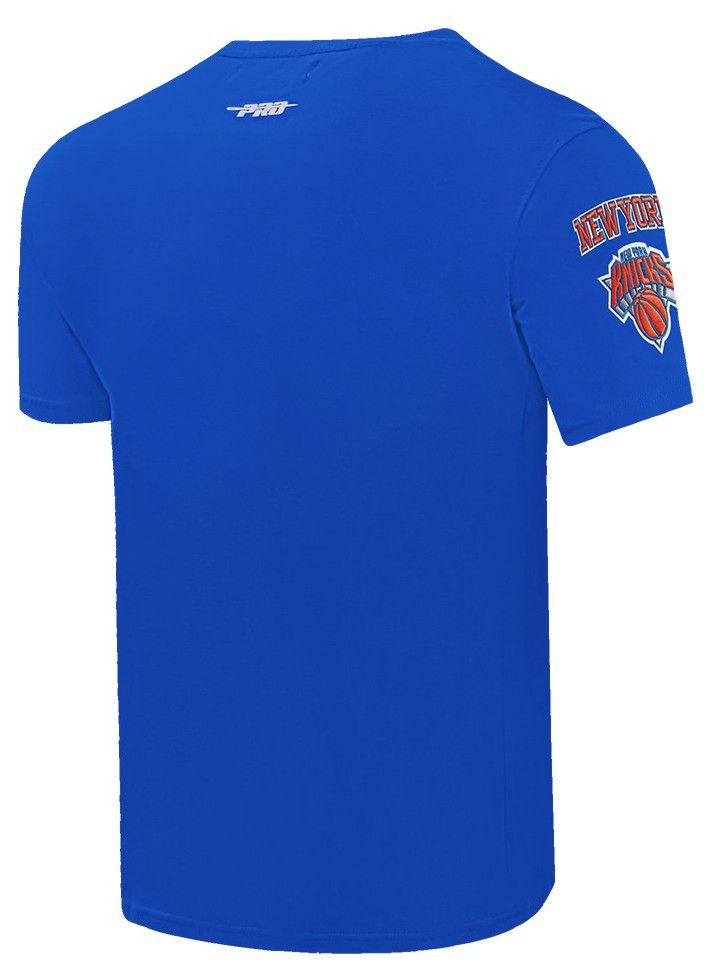 Pro Standard Men's New York Knicks Blue Old English Short Sleeve T-Shirt product image