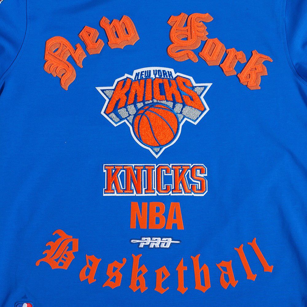 Pro Standard Men's New York Knicks Blue Old English Short Sleeve T-Shirt product image