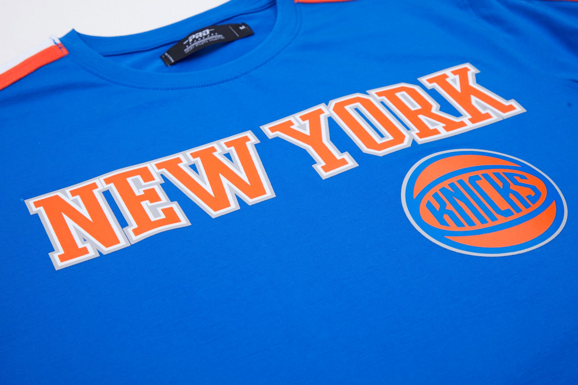 Pro Standard Men's New York Knicks Blue Mesh Taping T-Shirt product image
