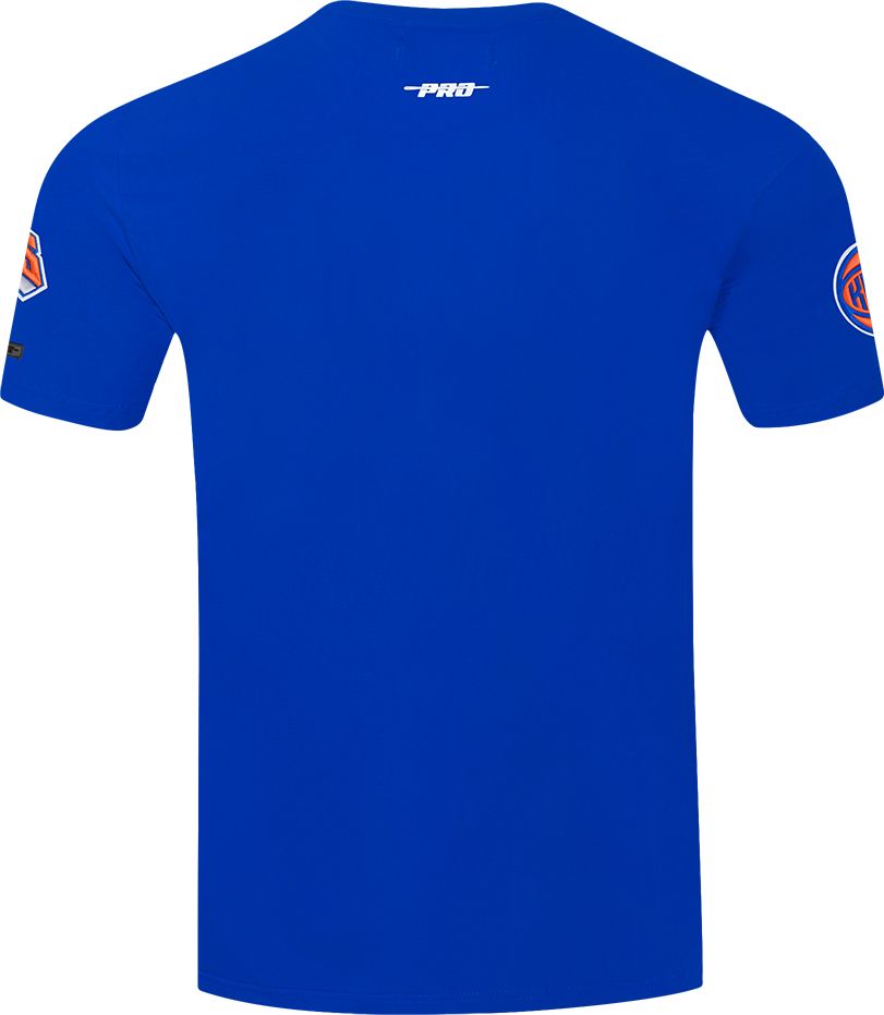 Pro Standard Men's New York Knicks Blue Tackle Twill T-Shirt product image