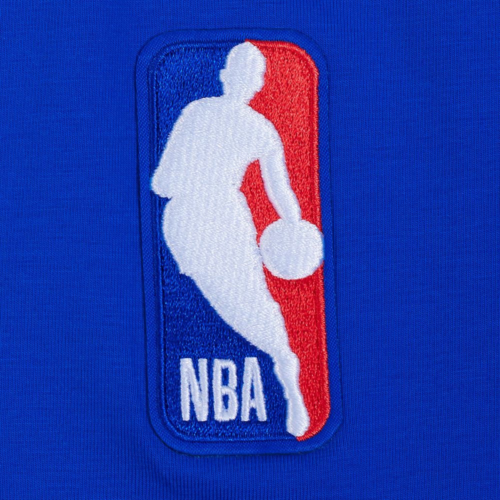 Pro Standard Men's New York Knicks Blue Tackle Twill T-Shirt product image